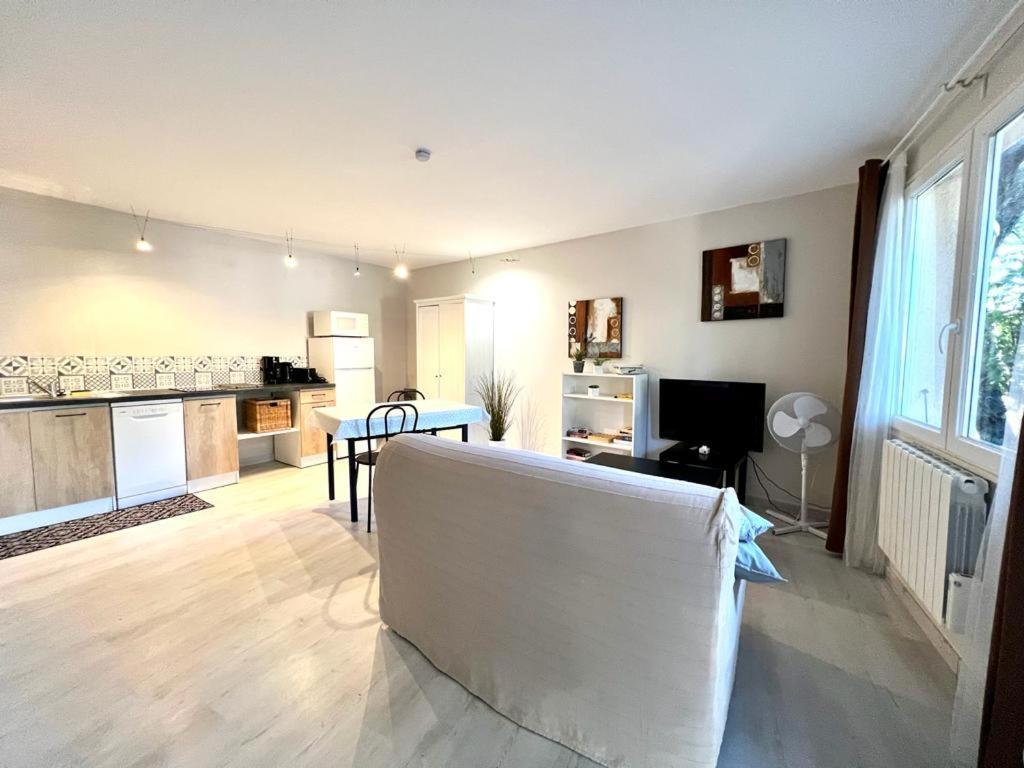 Appartement La Vigne Et L'Olivier à Villeneuve-lès-Avignon Extérieur photo